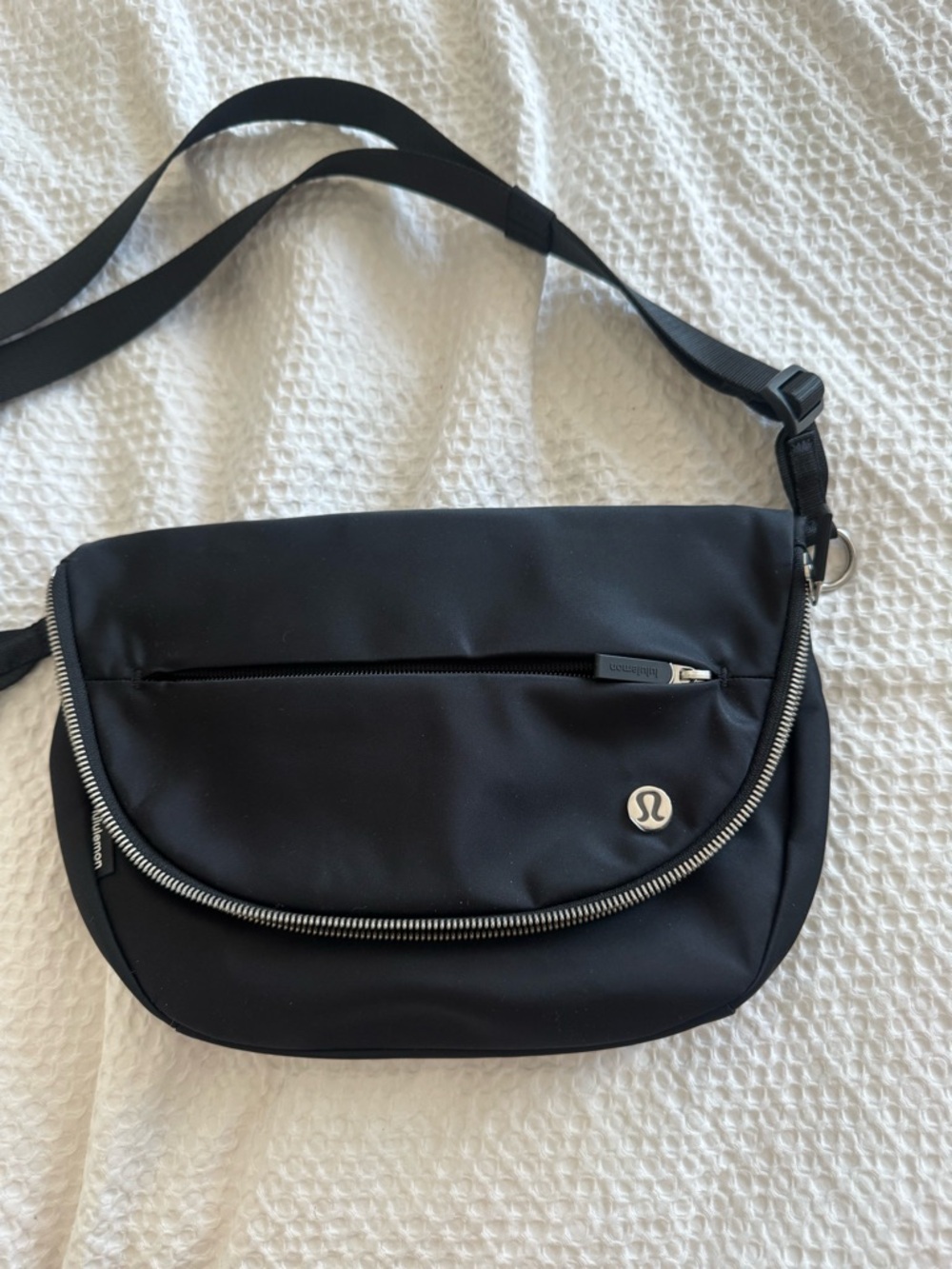 Lululemon All Night Festival Bag